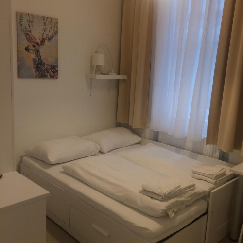 CH-Vienna City Rooms image 15