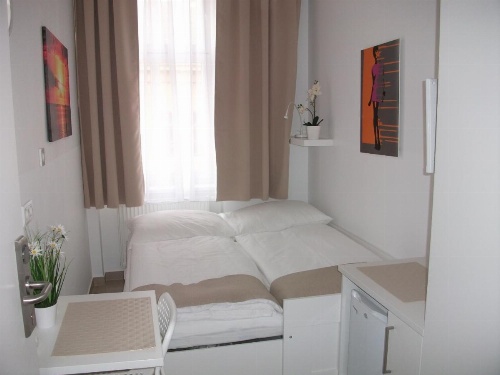 CH-Vienna City Rooms image 20